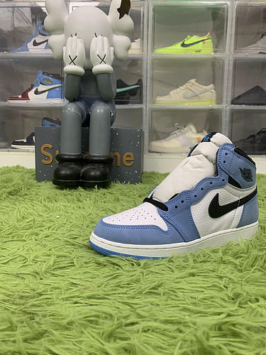 Jordan 1 Retro High OG University Blue 575441-134
