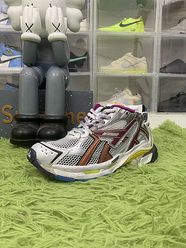 Balenciaga Runner Multicolor ——772767W3RMU8123