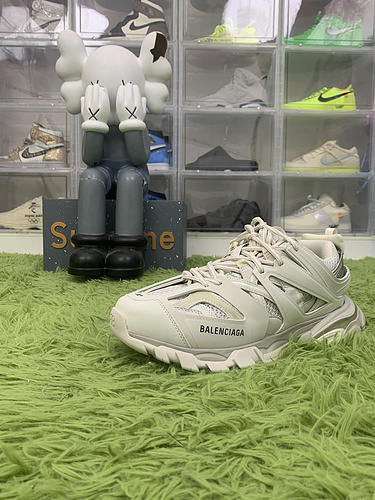 OK batch B*lenciaga Track Trainer Triple White 542023 W1GB1 9000