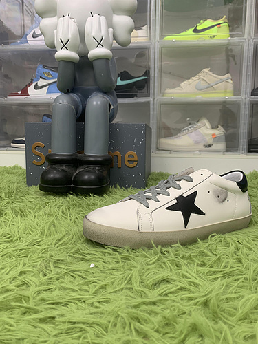 Golden Goose Super-Star Beige Night Blue GMF00101.F004164.15430