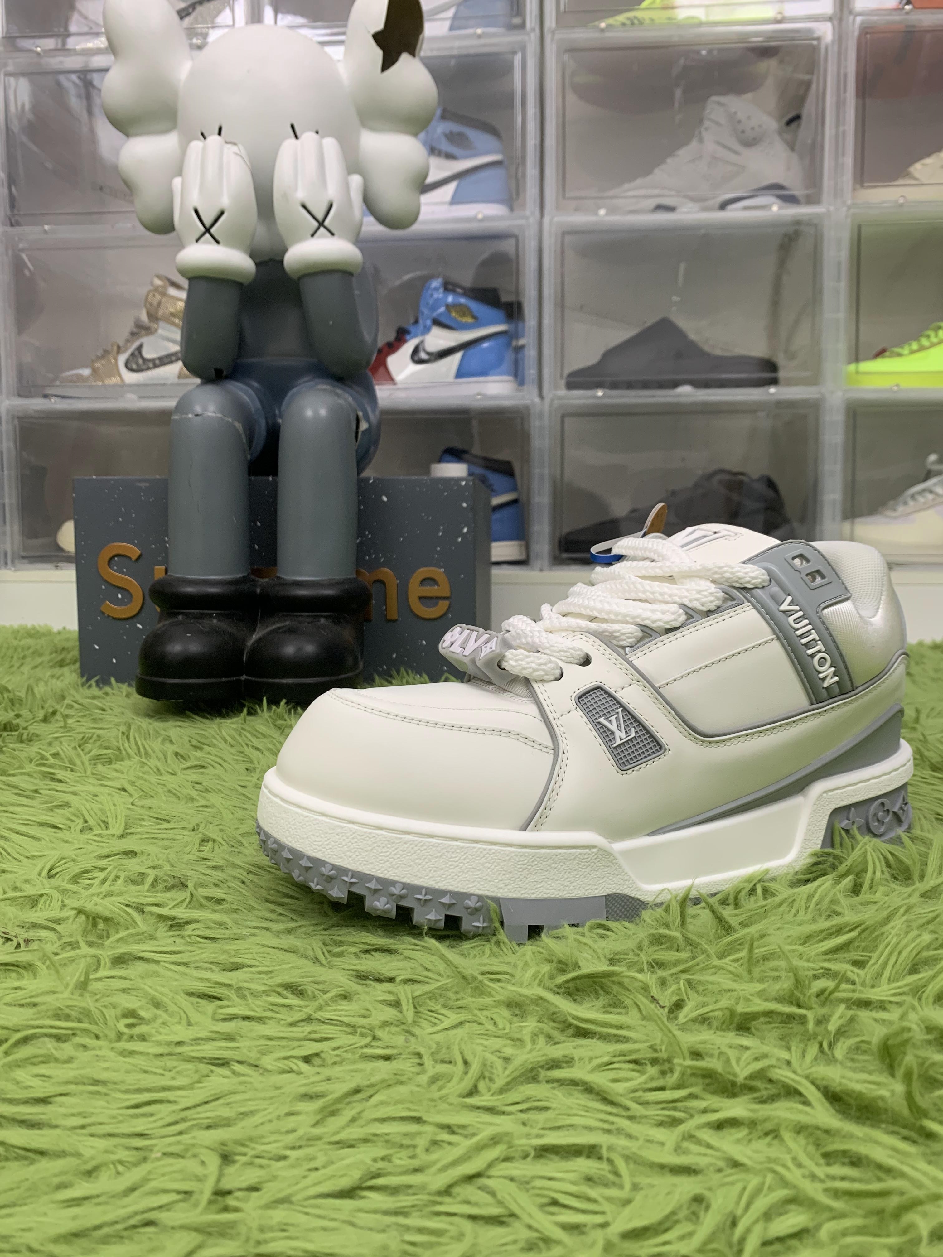Louis Vuitton Men's White and Grey Trainers