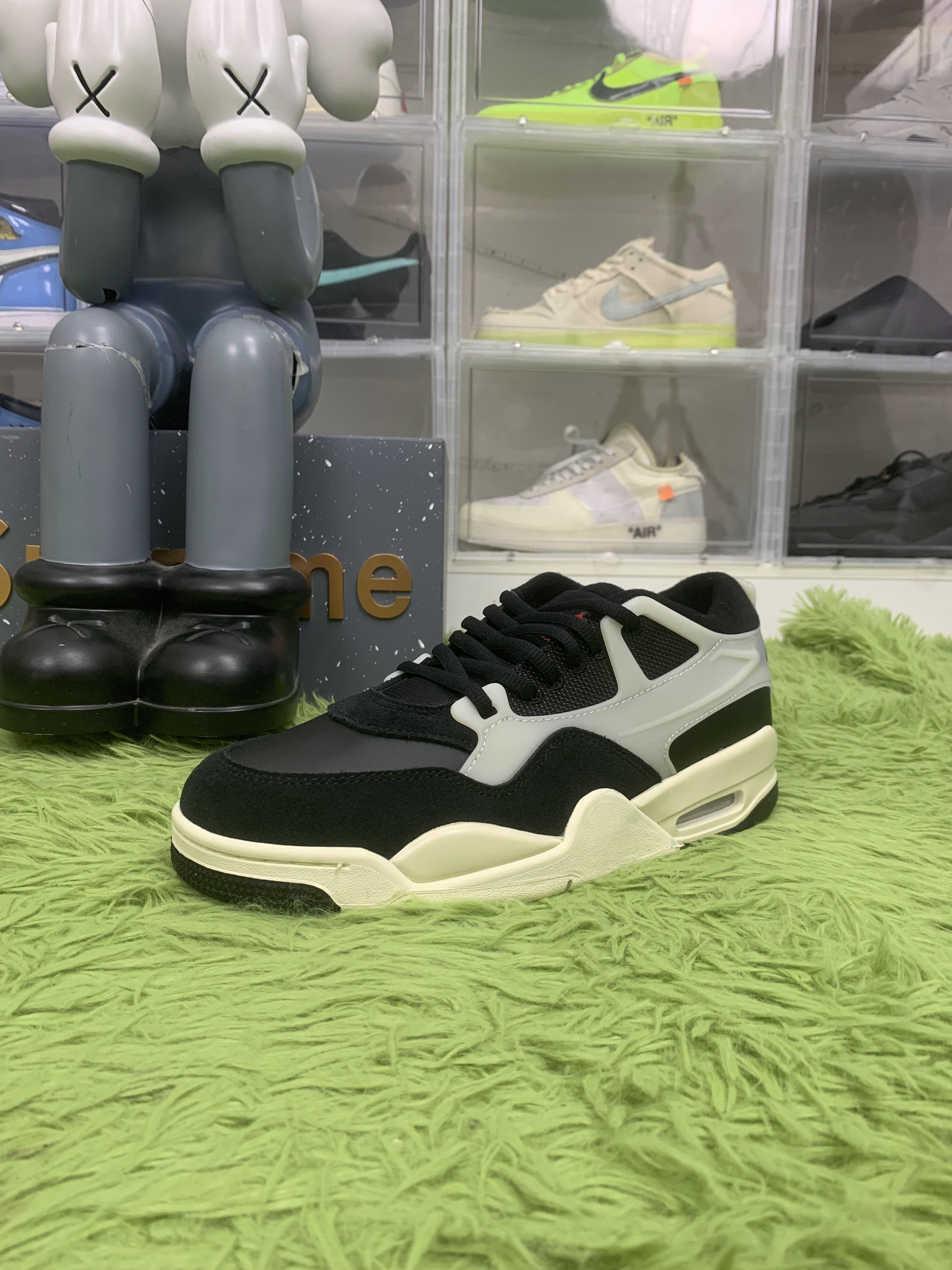 Jordan 4 RM Black Sail