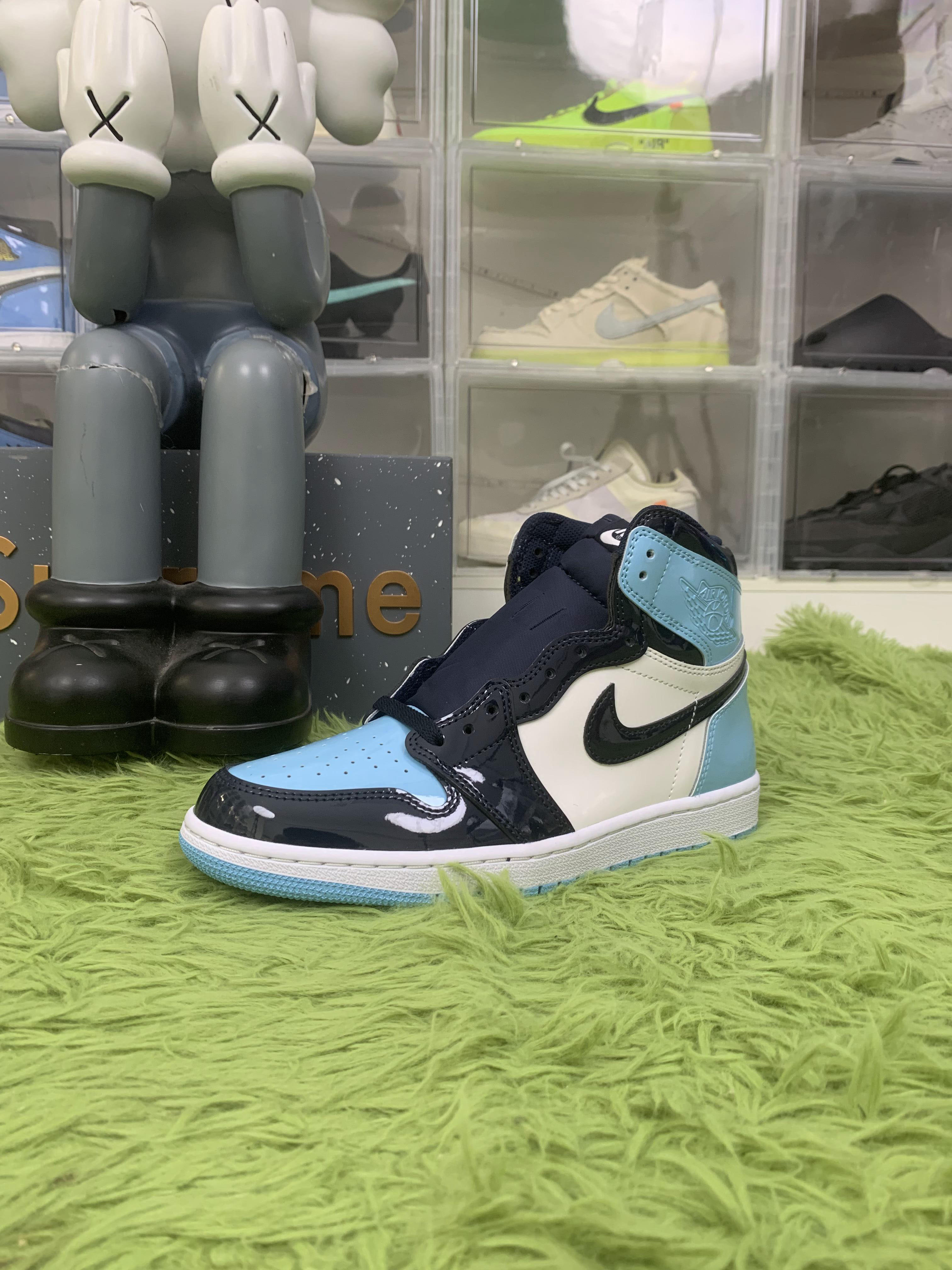 Jordan 1 Retro High UNC Patent