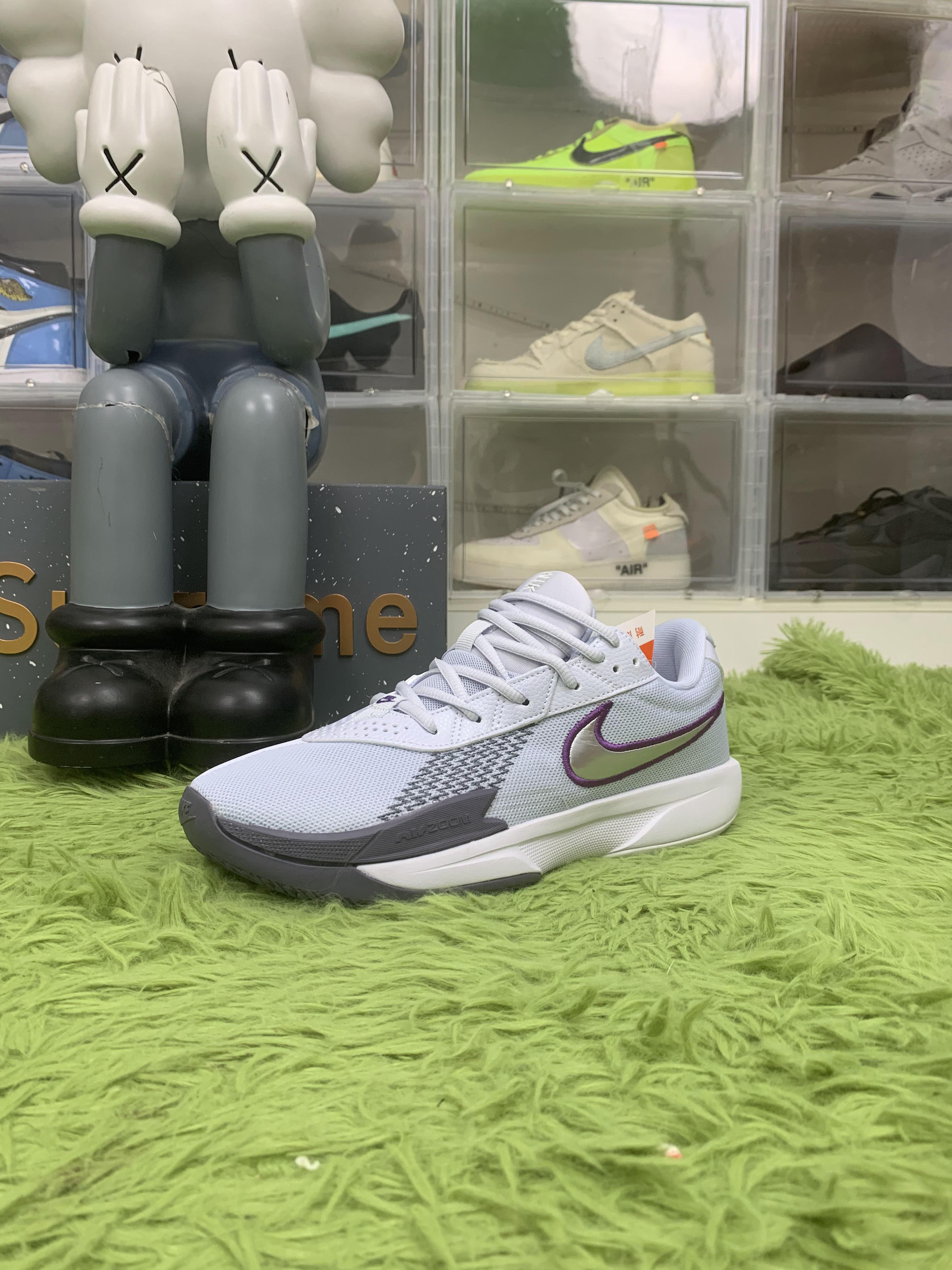 Nike Zoom GT Cut Academy Football Grey