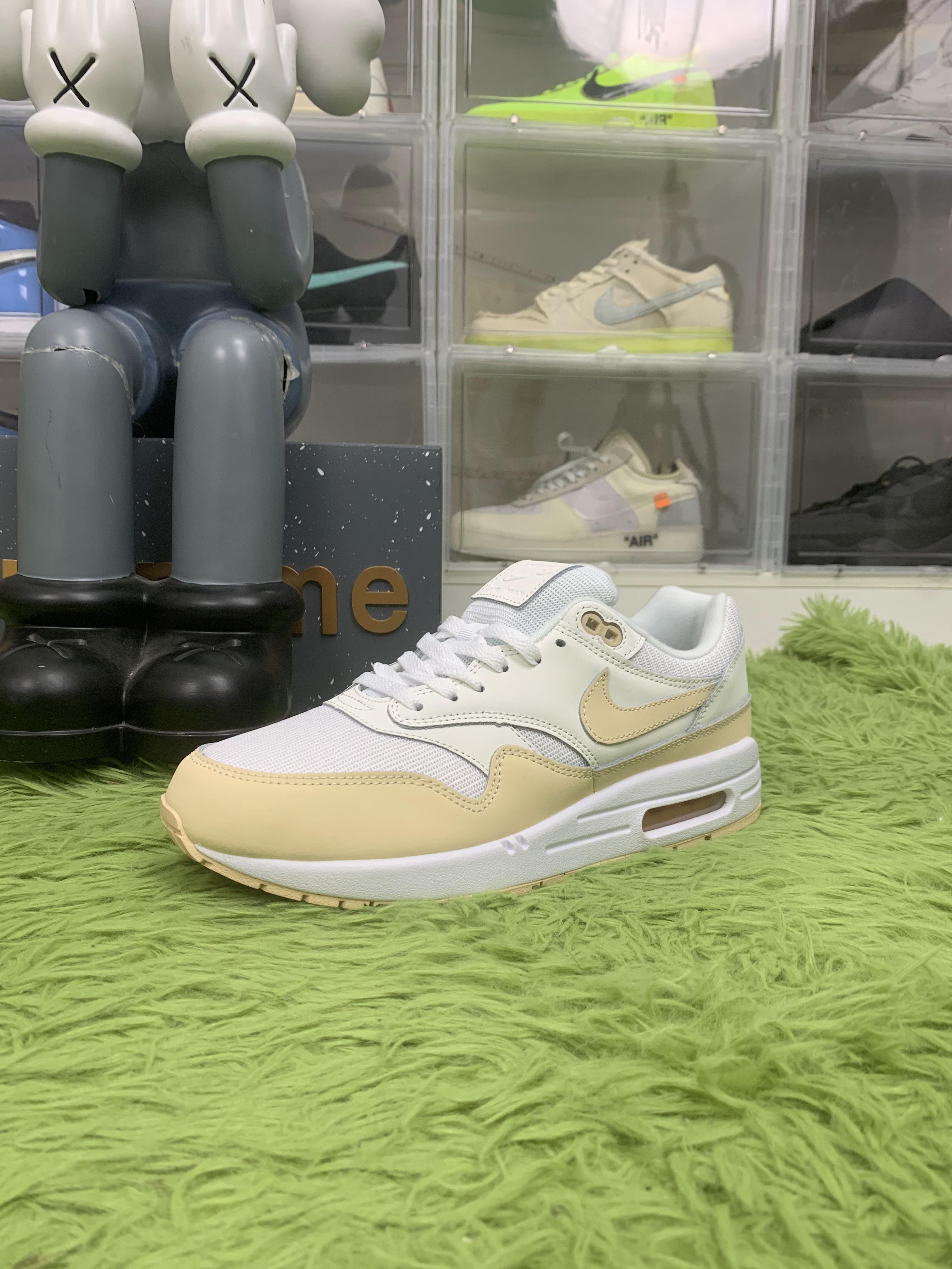 Nike Air Max 1 Premium Sanddrift