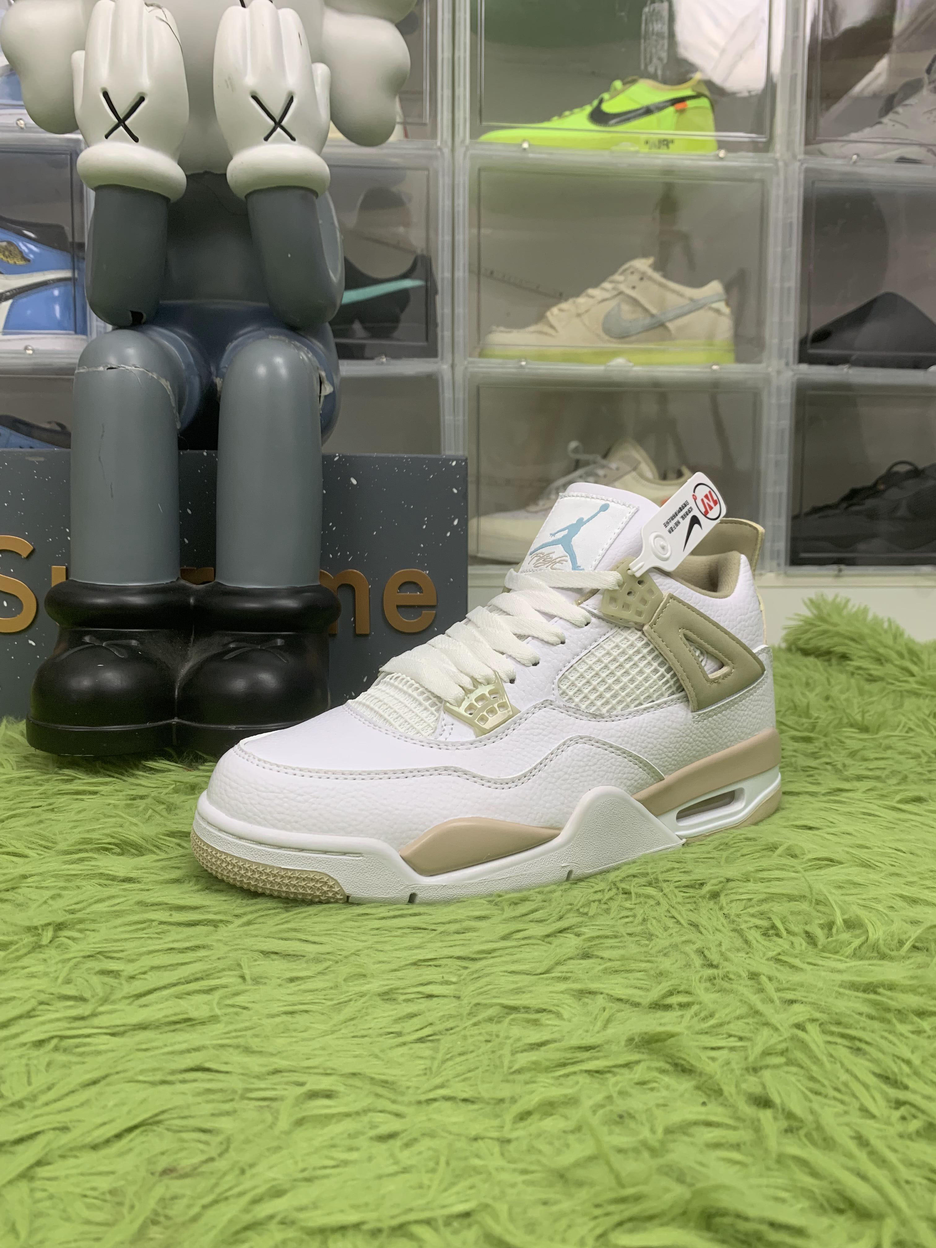 Jordan 4 Retro Sand