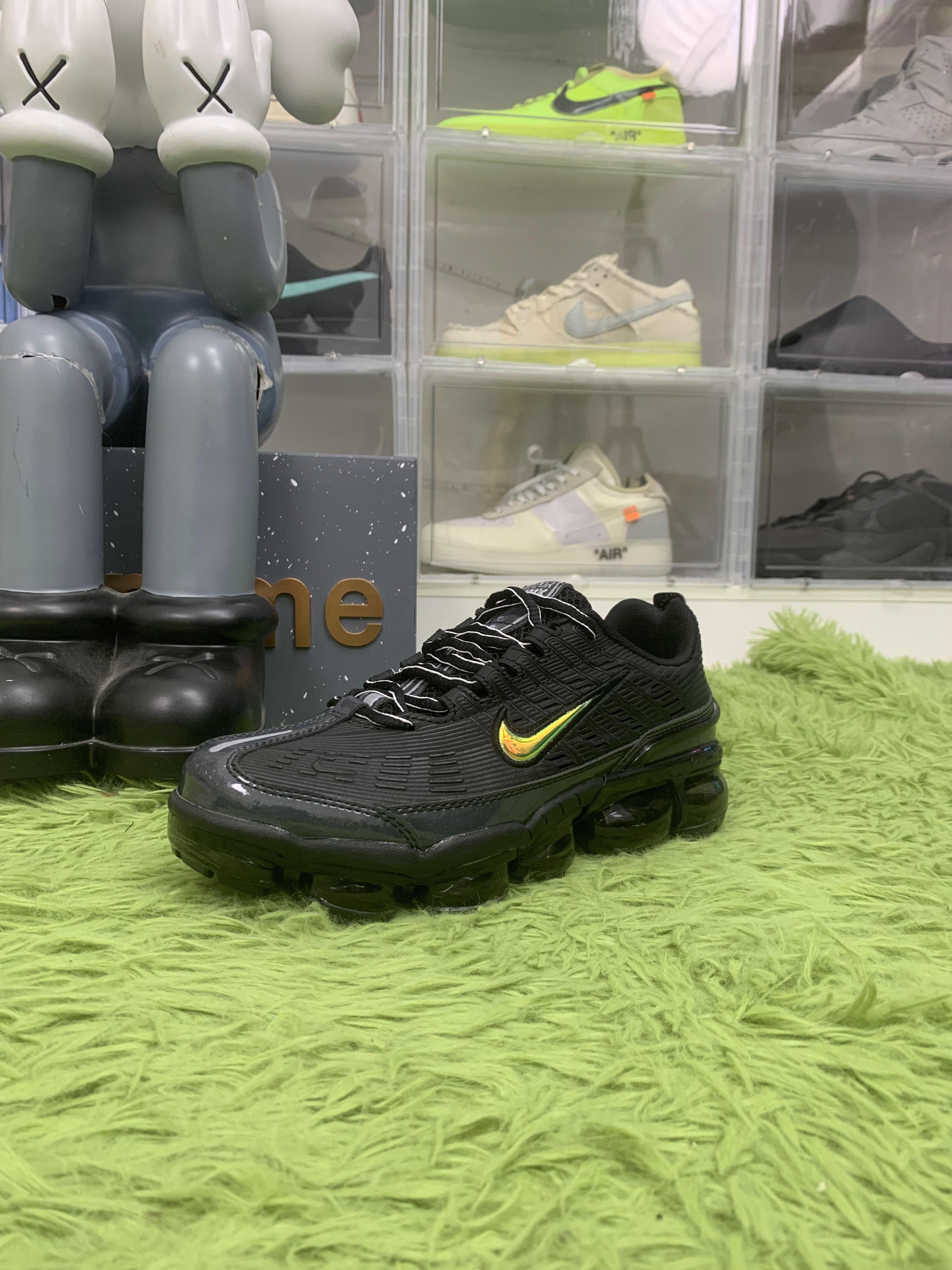 Nike mens Air Vapormax 360