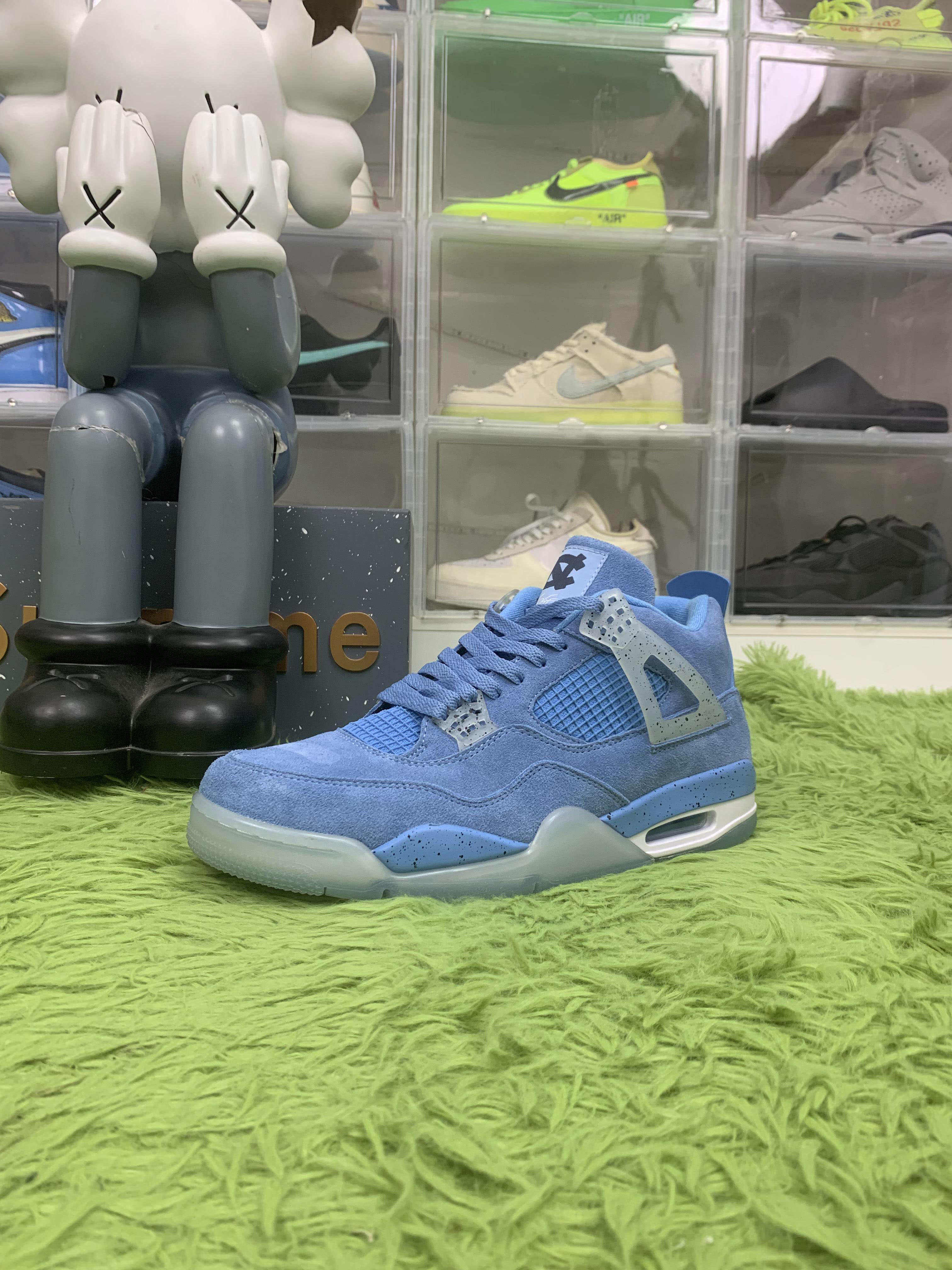 Jordan 4 Blue