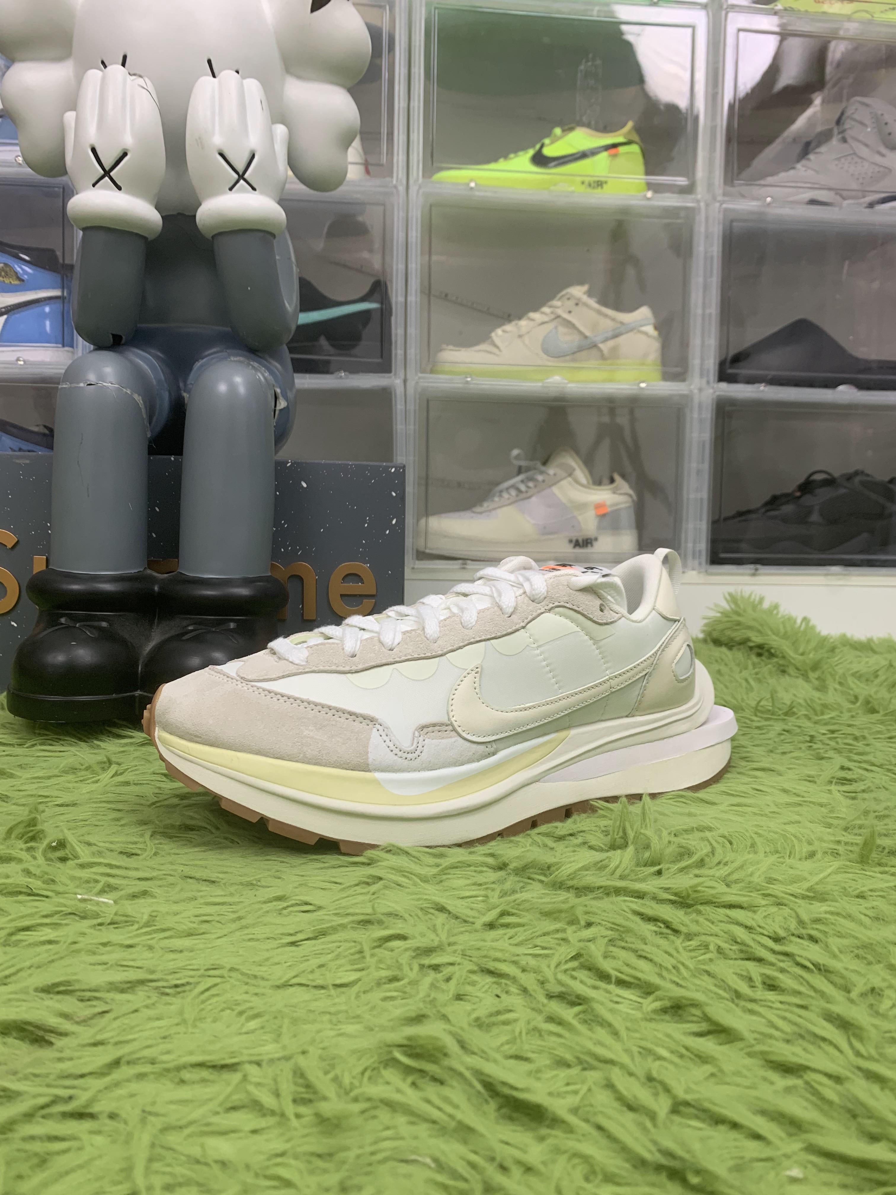 Nike sacai x VaporWaffle 'Sail Gum'