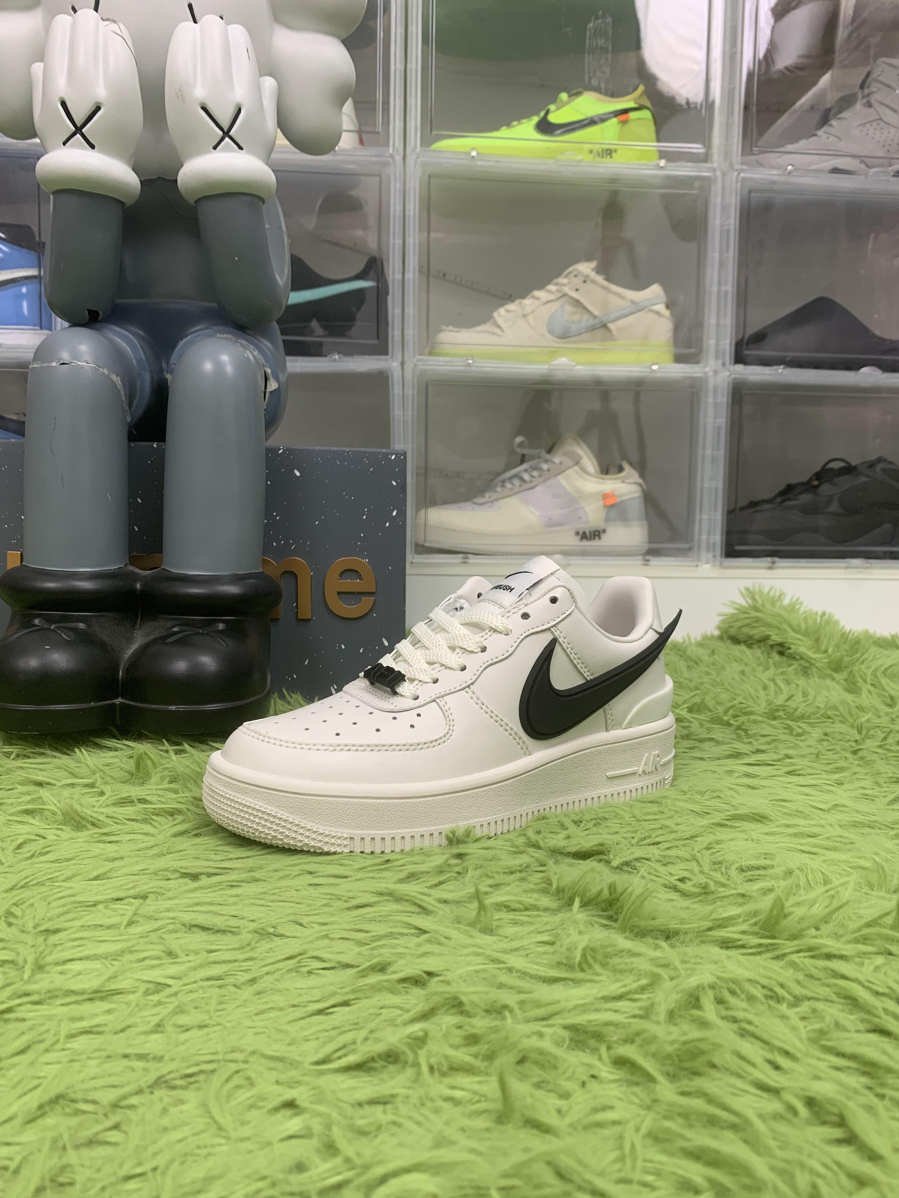 Nike  AMBUSH x Air Force 1 Low 'Phantom'