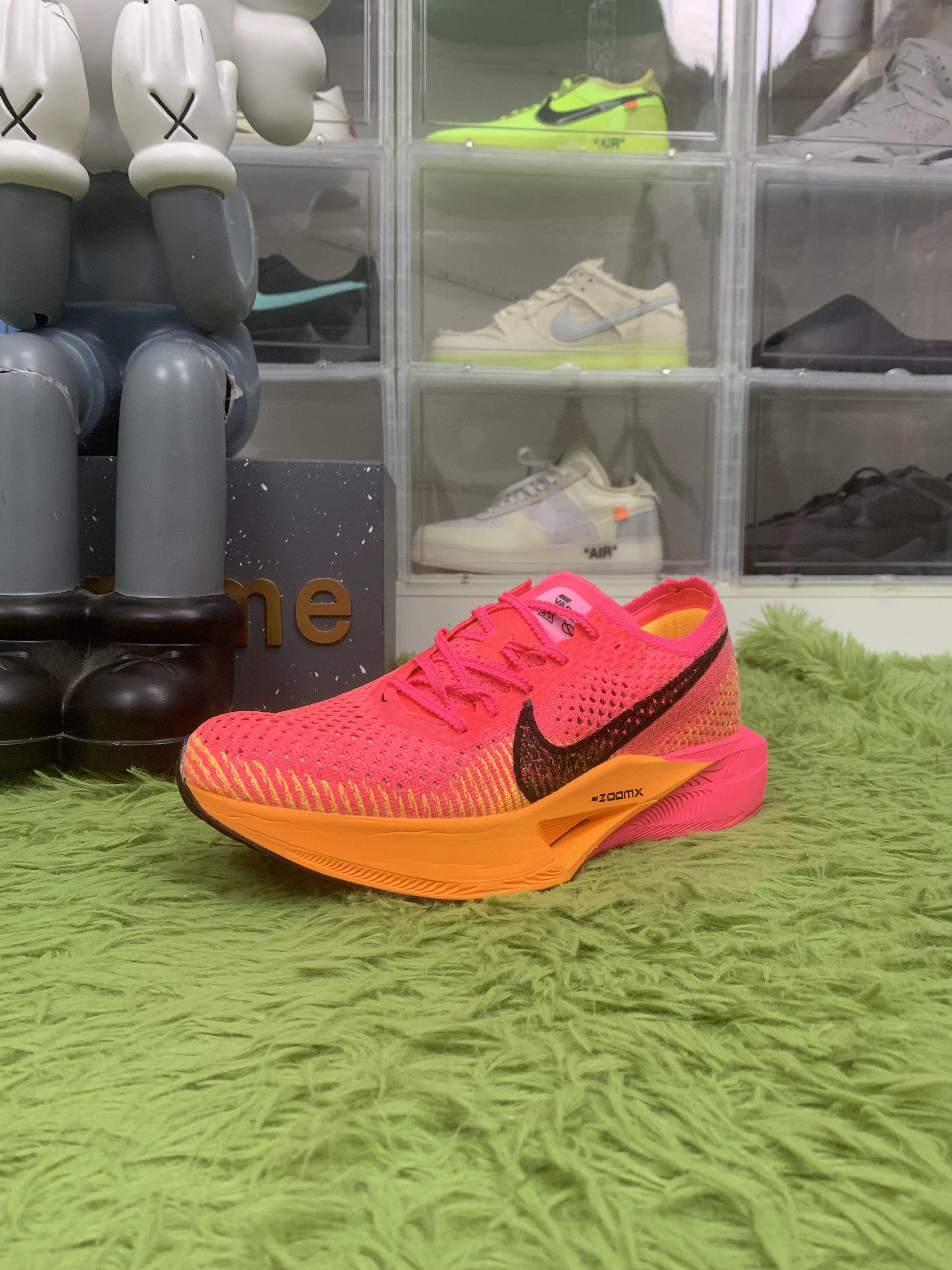 Nike ZoomX Vaporfly 3 Hyper Pink Laser Orange