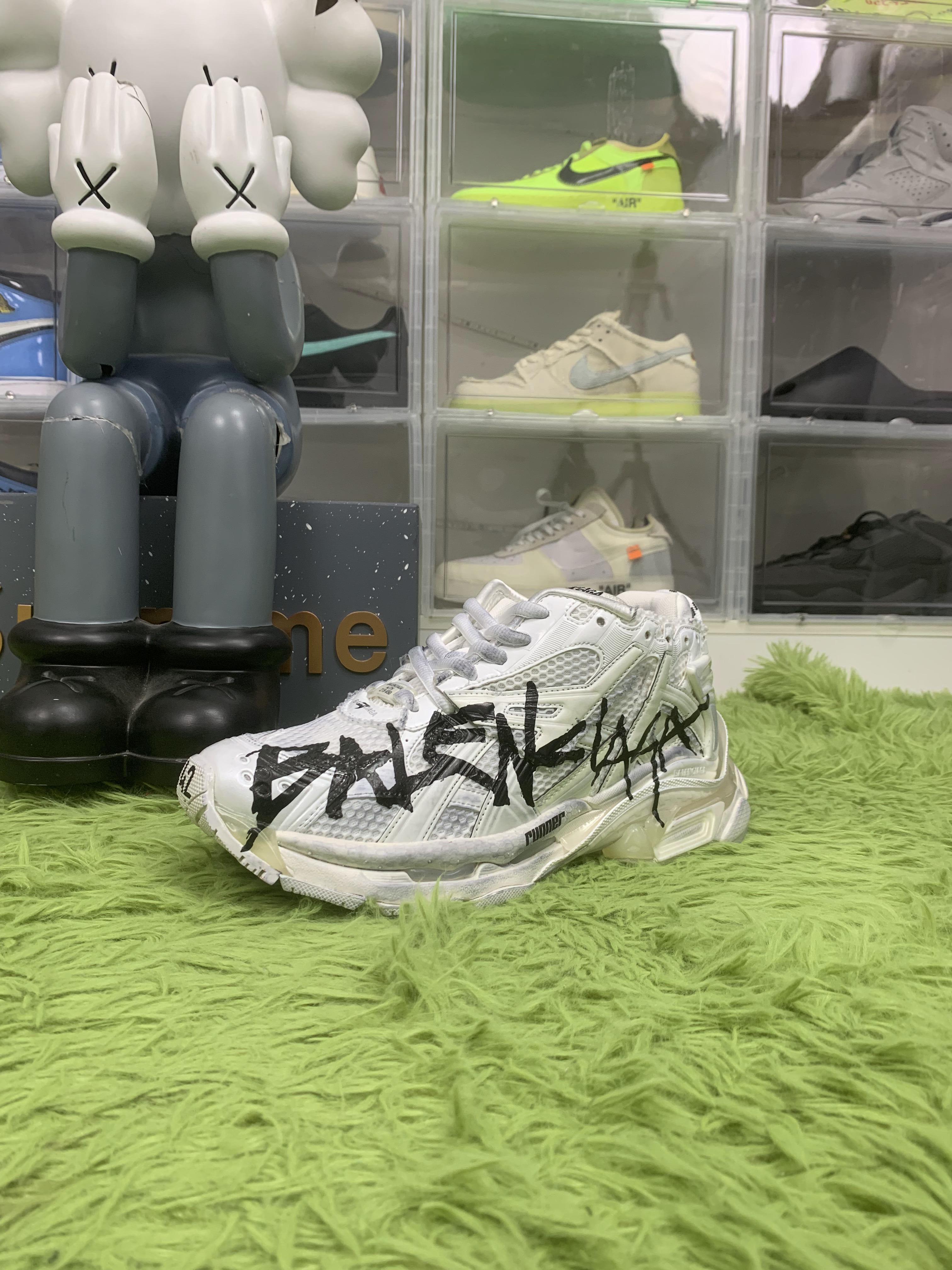 Balenciaga Runner Sneaker 'Graffiti - White Black'