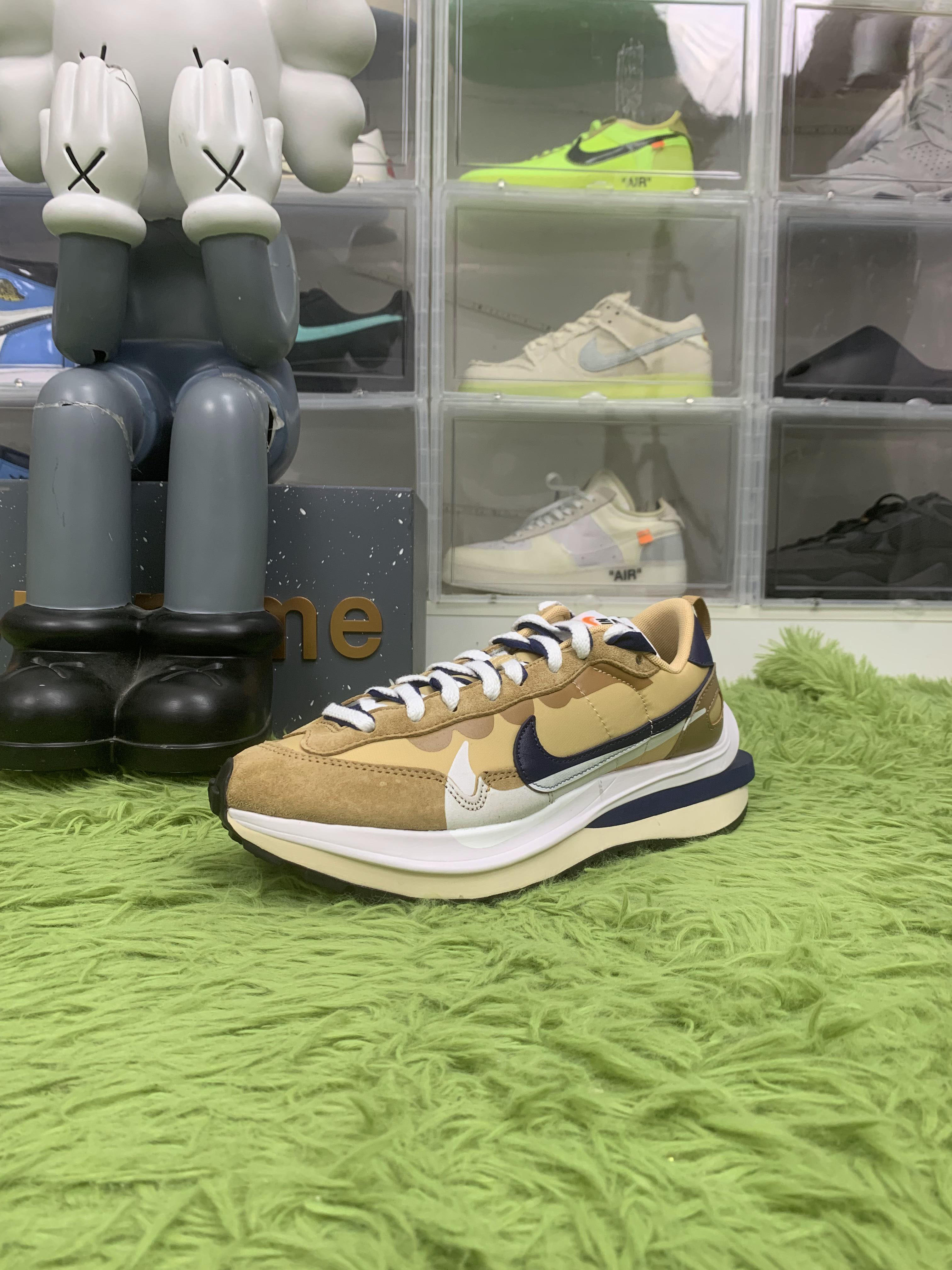 Nike Vaporwaffle sacai Sesame Blue Void