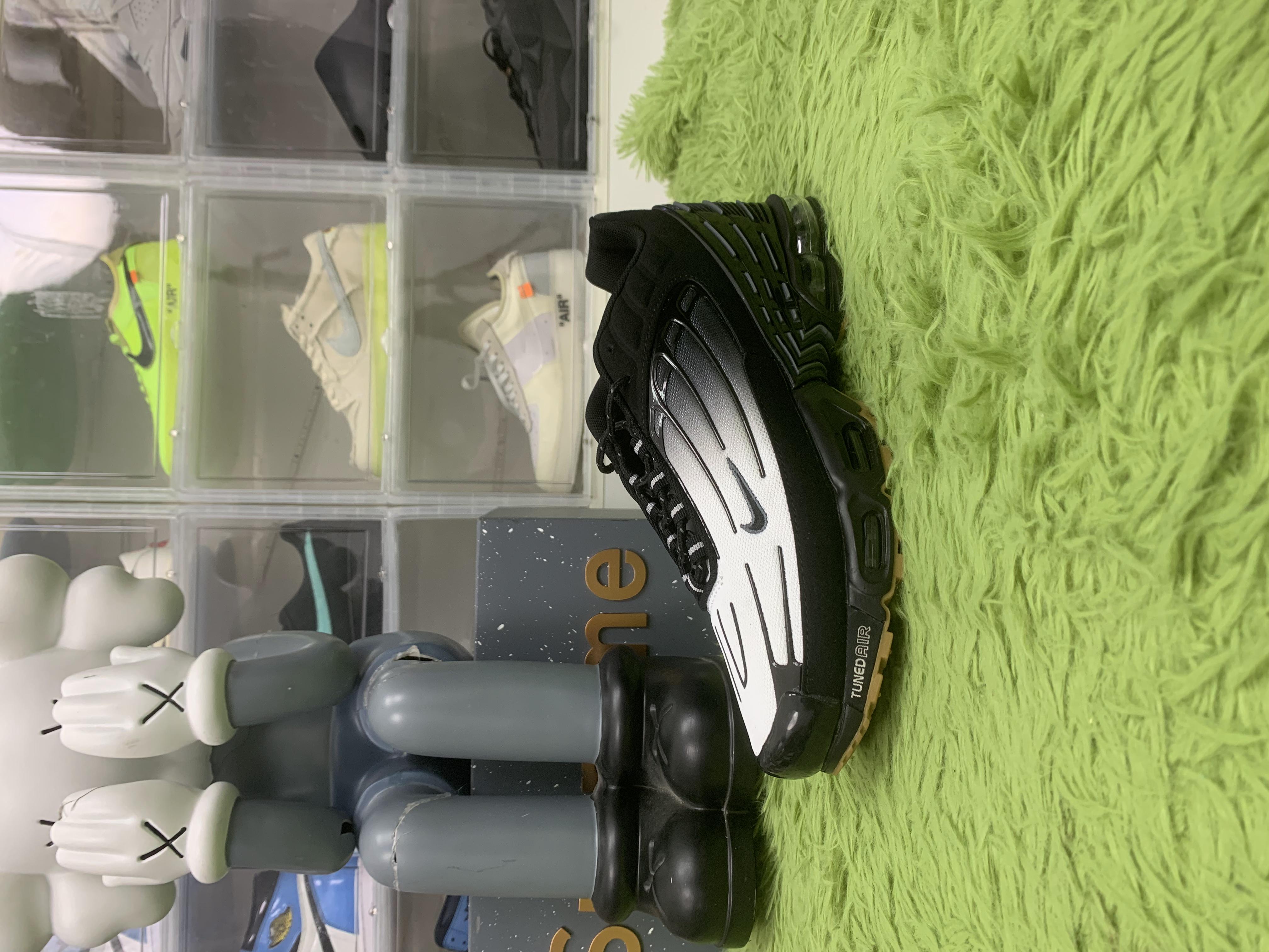 Nike Air Max Plus 3 Black Smoke Grey Gum