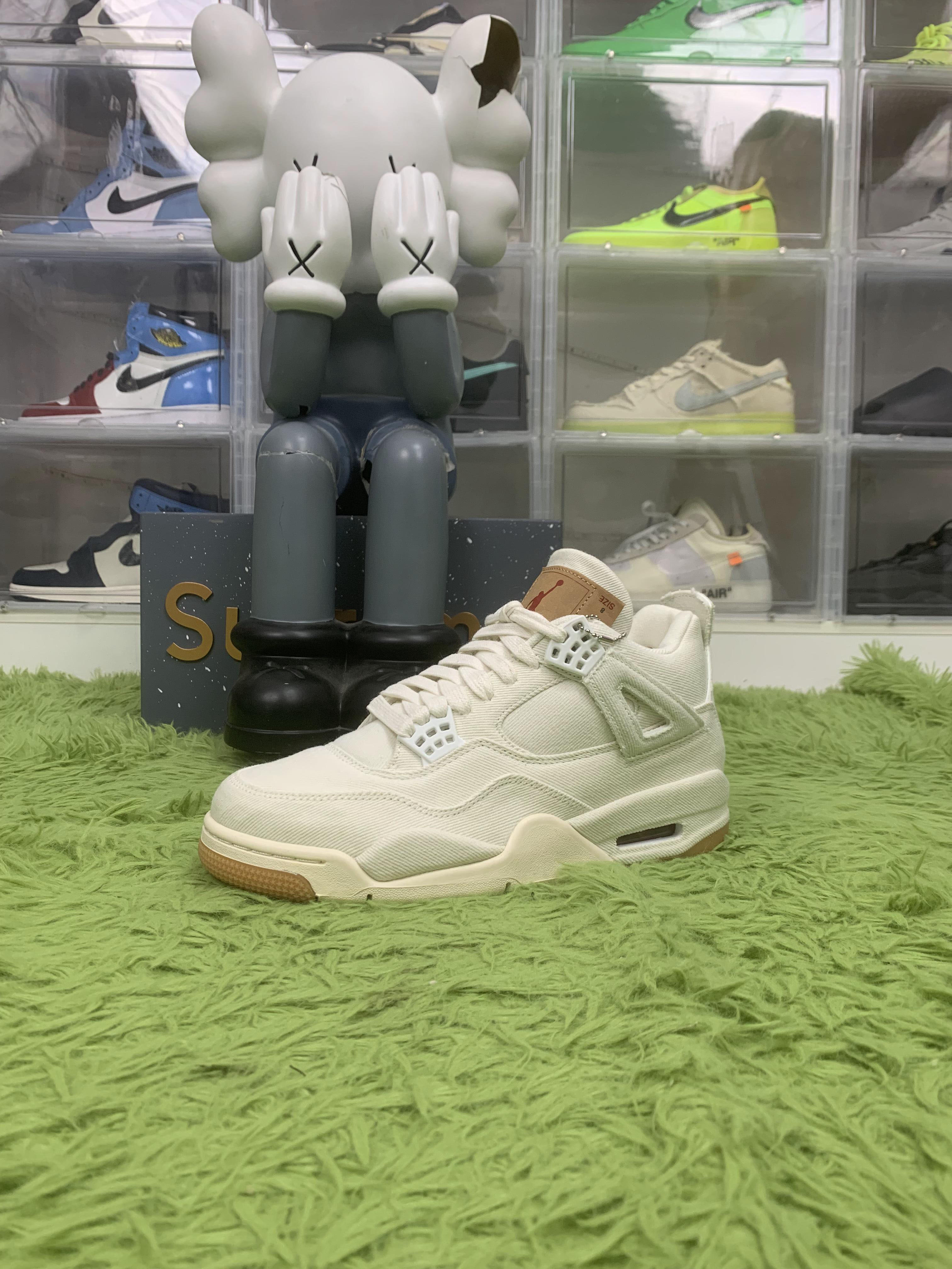 KZ batch Jordan 4 Retro Levi's White (Levi's Tag)