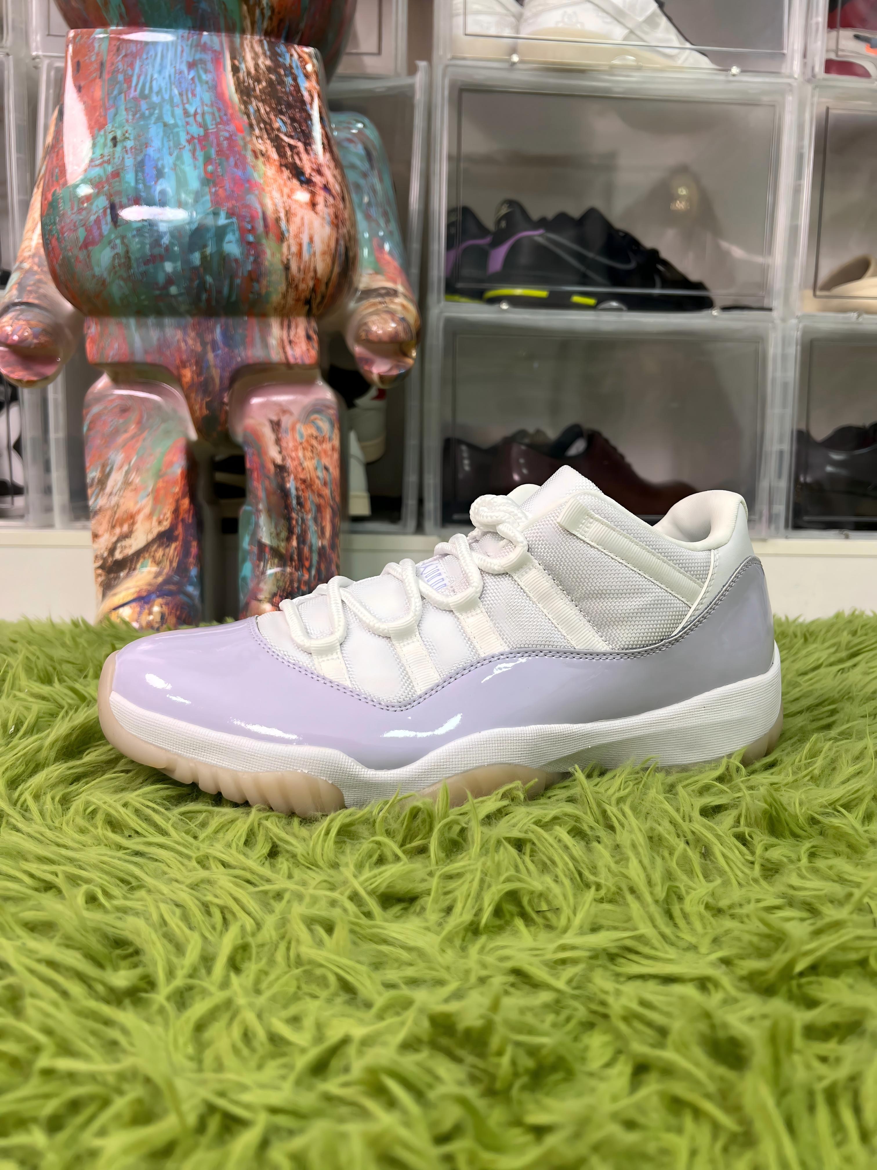 AIR JORDAN 11 RETRO LOW  