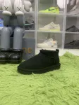 UGG Black